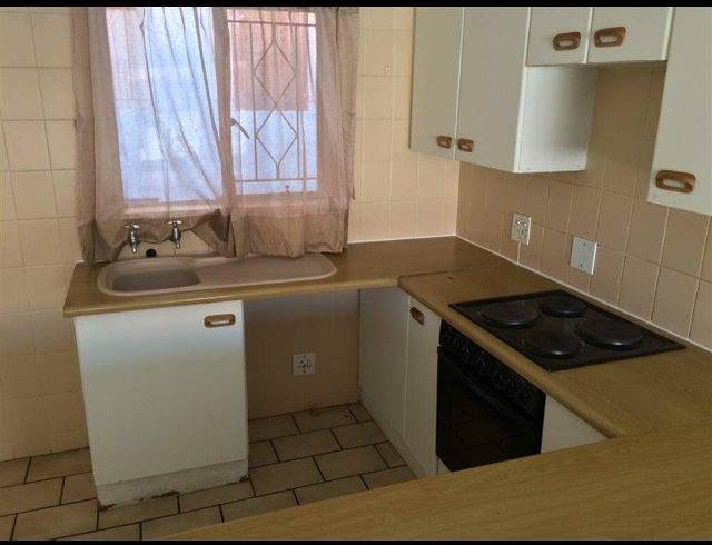 2 BEDROOM APARTMENT FOR SALE IN HELDERKRUIN